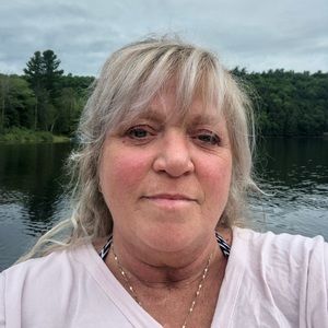 Meet your Posher, Caroline